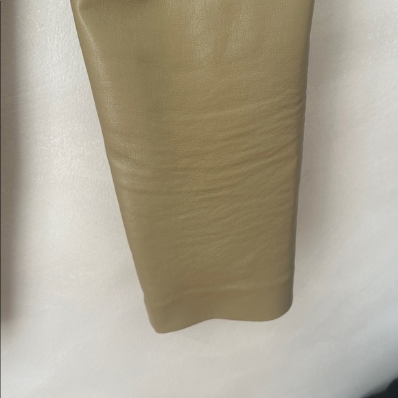 Babaton Aritzia Women Vegan Leather Beige Taupe Straight Crop Pants 8 - Picture 10 of 10
